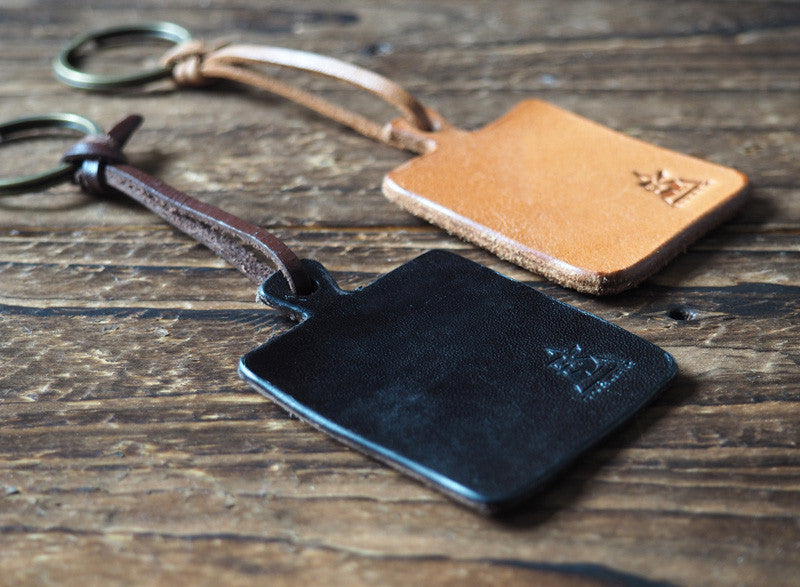 ES Corner Handmade Leather Kitchen Cutting Board idea Keychain Black Natural Nude Color