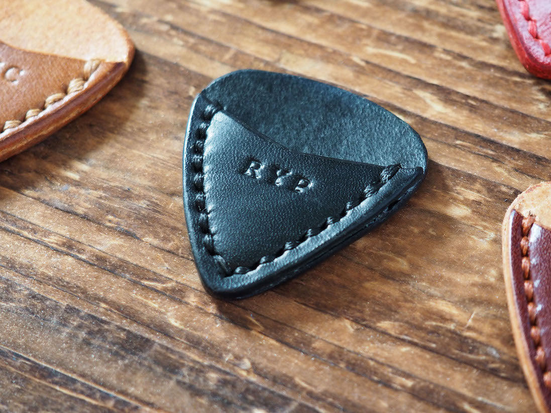 Personalized Teardrop Guitar Pick Holder #Black | Handmade Leather Goods | Personalized Gifts | ES Corner