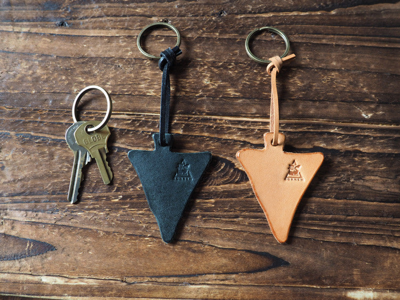ES Corner Hand Cut Triangle Leather Keychain Geometric accessories Black Natural Nude